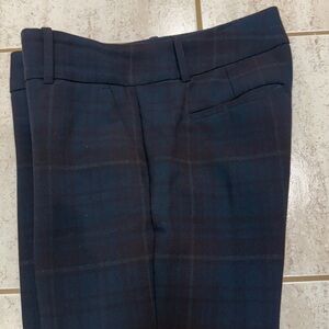 Women’s plaid cropped trouser